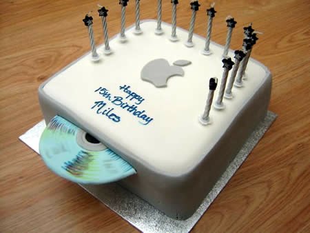 AppleBirthCake